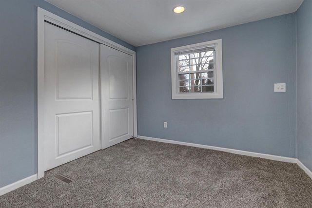 623 HUNTERS POINT ROAD, Neenah, WI 54956