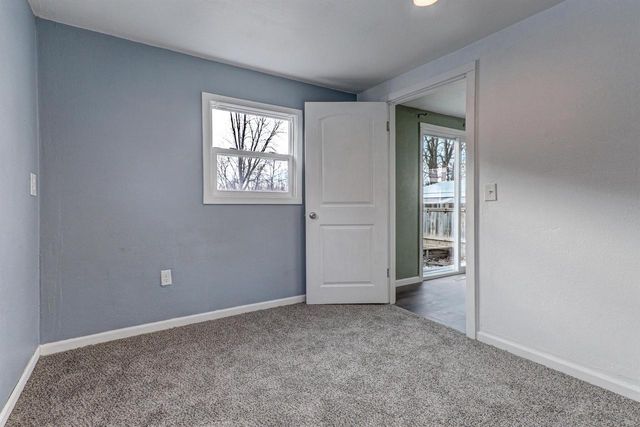 623 HUNTERS POINT ROAD, Neenah, WI 54956