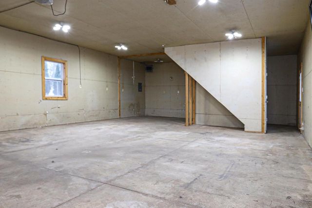 623 HUNTERS POINT ROAD, Neenah, WI 54956