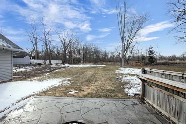 623 HUNTERS POINT ROAD, Neenah, WI 54956