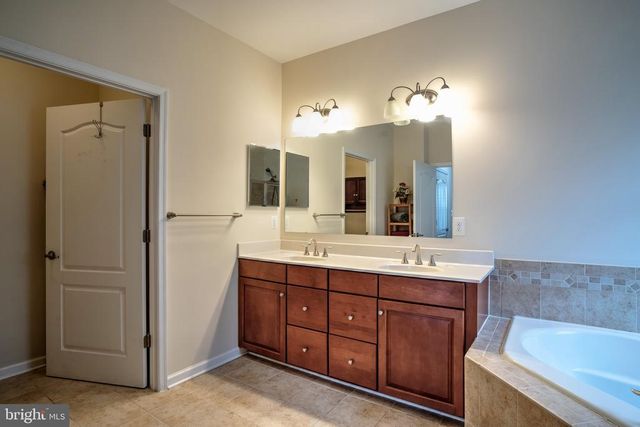 5814 NEW BERNE RD, Fredericksburg, VA 22407