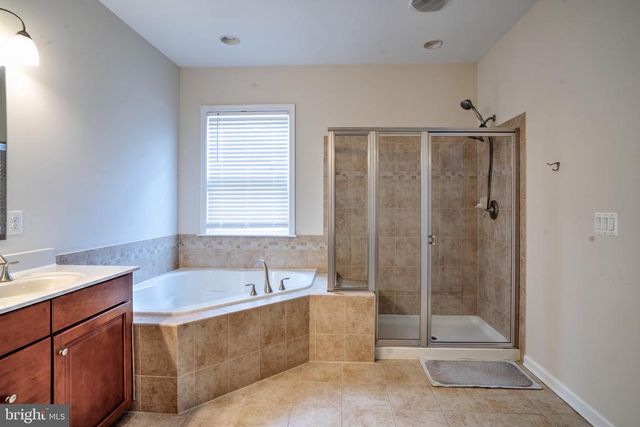 5814 NEW BERNE RD, Fredericksburg, VA 22407