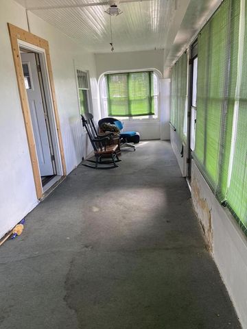 1040 N 1ST STREET, Wisconsin Rapids, WI 54494