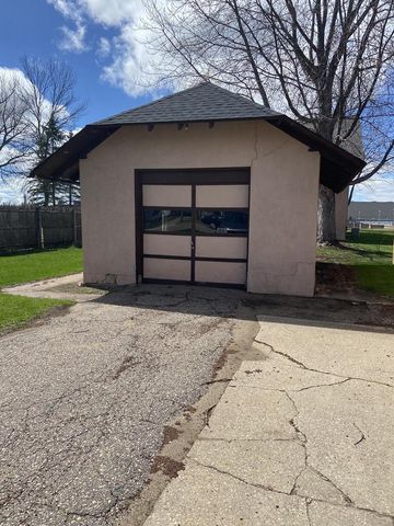 1040 N 1ST STREET, Wisconsin Rapids, WI 54494