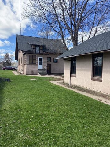 1040 N 1ST STREET, Wisconsin Rapids, WI 54494