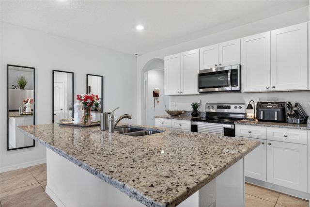 5740 GREY GRANITE WAY, Lakeland, FL 33811