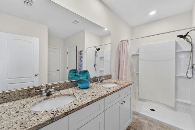 5740 GREY GRANITE WAY, Lakeland, FL 33811