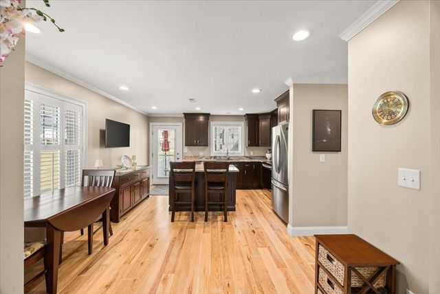 8 Bernards Way 8, Lakeville, MA 02347