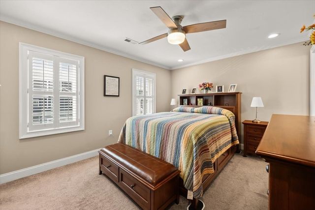 8 Bernards Way 8, Lakeville, MA 02347