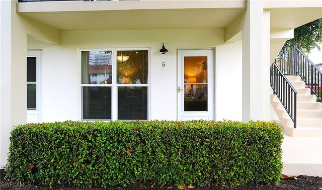 235 Seaview CT B5, Marco Island, FL 34145