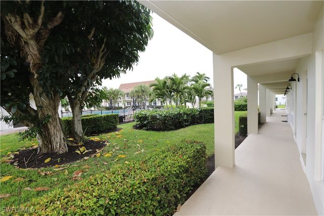235 Seaview CT B5, Marco Island, FL 34145