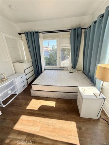 1188 W 28th, Los Angeles, CA 90007