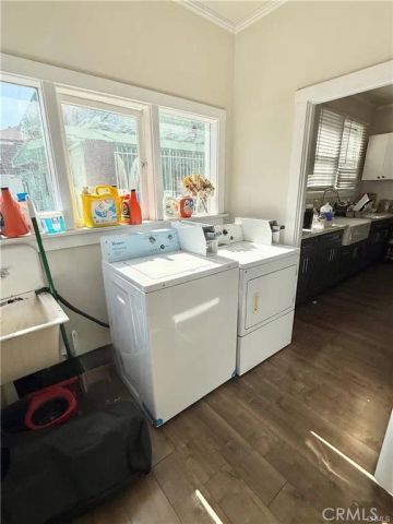 1188 W 28th, Los Angeles, CA 90007