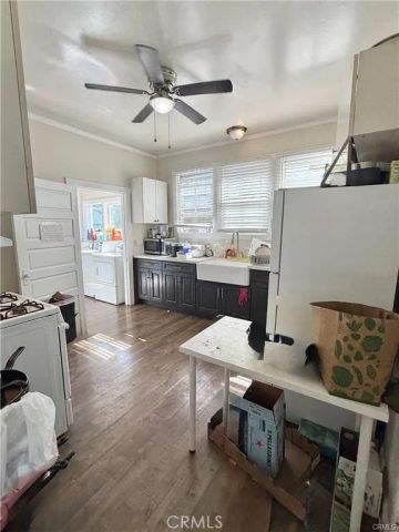 1188 W 28th, Los Angeles, CA 90007