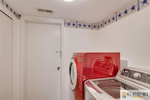 39 Sherborne Street, Franklin, NJ 08873