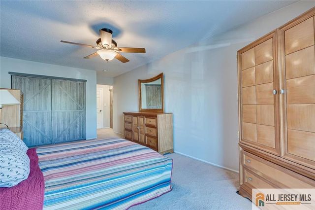 39 Sherborne Street, Franklin, NJ 08873