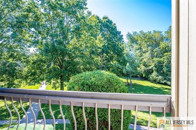 39 Sherborne Street, Franklin, NJ 08873