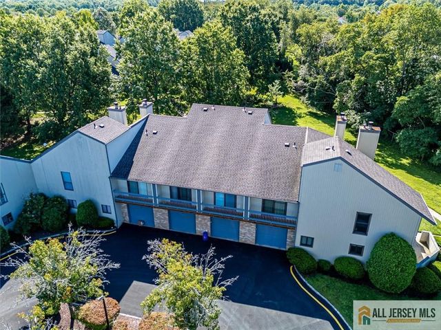 39 Sherborne Street, Franklin, NJ 08873