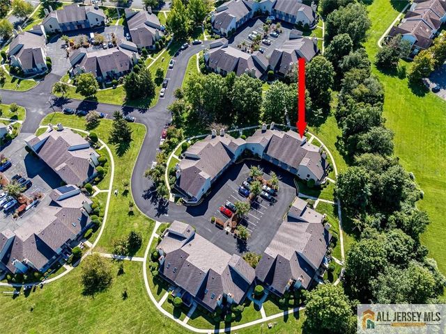 39 Sherborne Street, Franklin, NJ 08873