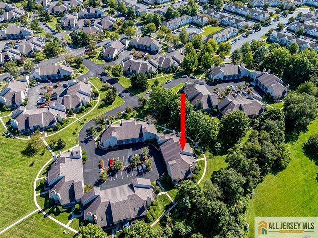 39 Sherborne Street, Franklin, NJ 08873