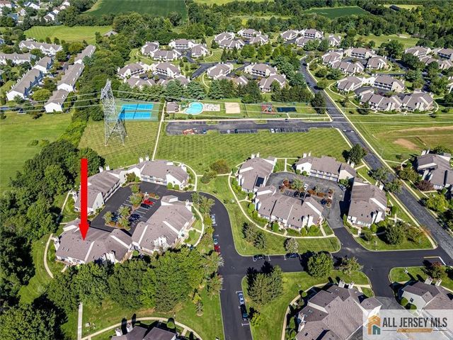 39 Sherborne Street, Franklin, NJ 08873
