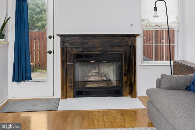 213 BIRCH HOLLOW DR, Bordentown, NJ 08505