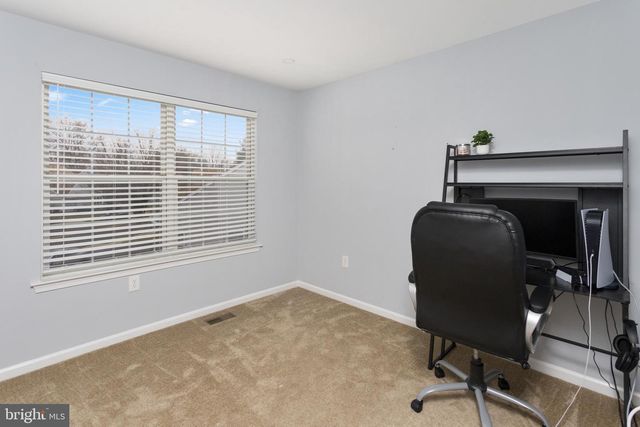 213 BIRCH HOLLOW DR, Bordentown, NJ 08505