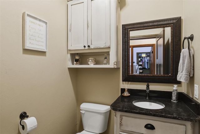 4516 Boulder Bridge Way, Edmond, OK 73034