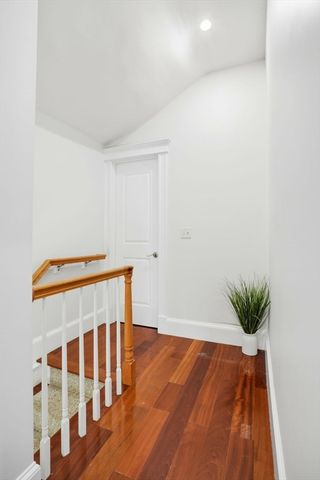 17 Gates 1, Boston, MA 02127