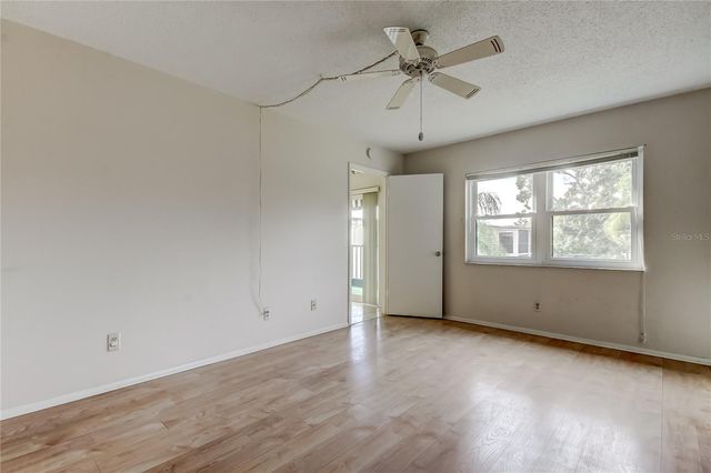 4910 BAY STREET NE 309, St Petersburg, FL 33703