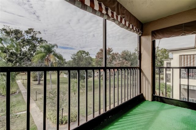 4910 BAY STREET NE 309, St Petersburg, FL 33703