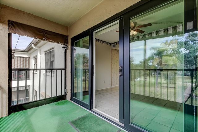 4910 BAY STREET NE 309, St Petersburg, FL 33703