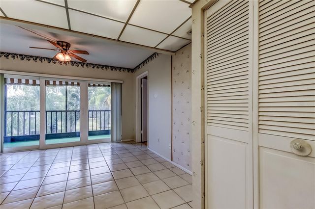 4910 BAY STREET NE 309, St Petersburg, FL 33703