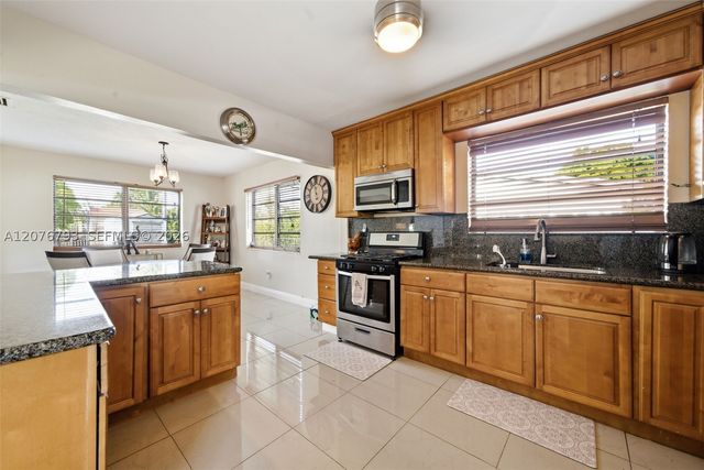 9500 Cutler Ridge Dr, Cutler Bay, FL 33157