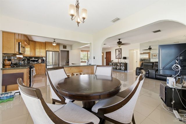 9500 Cutler Ridge Dr, Cutler Bay, FL 33157