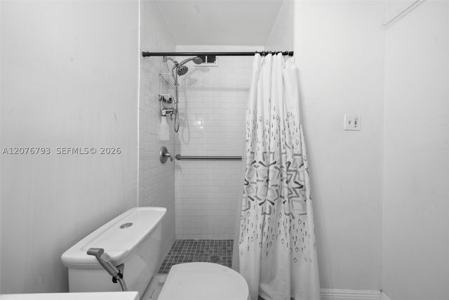 9500 Cutler Ridge Dr, Cutler Bay, FL 33157