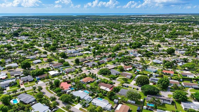 9500 Cutler Ridge Dr, Cutler Bay, FL 33157