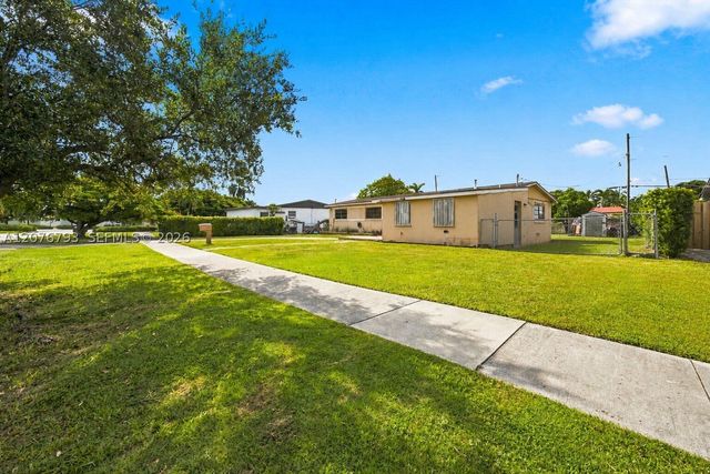 9500 Cutler Ridge Dr, Cutler Bay, FL 33157