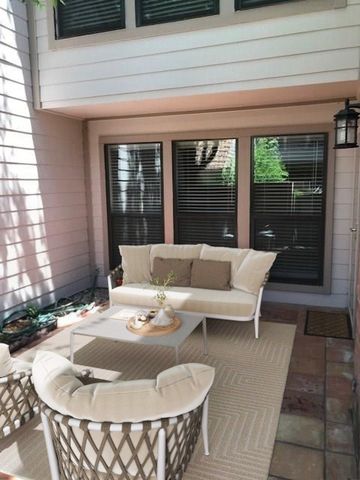 18240 Midway Road 303, Dallas, TX 75287