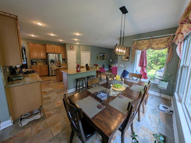 1049 Swale Court, Union, KY 41091