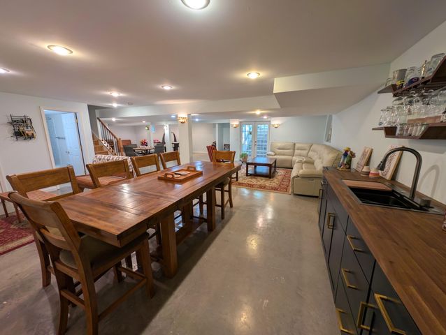 1049 Swale Court, Union, KY 41091