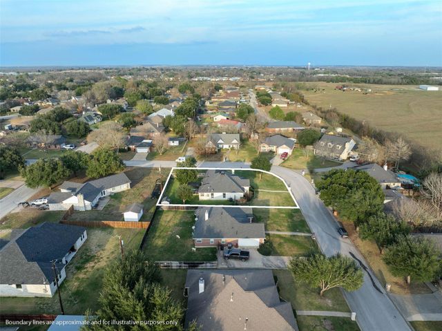 813 Woodson Drive, Caldwell, TX 77836