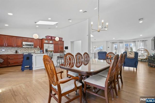 15 Wanda Court, Clifton, NJ 07014