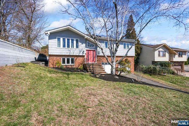 15 Wanda Court, Clifton, NJ 07014
