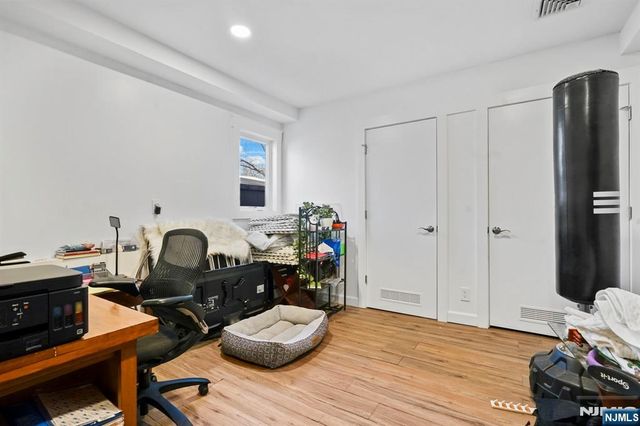 15 Wanda Court, Clifton, NJ 07014