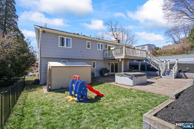 15 Wanda Court, Clifton, NJ 07014