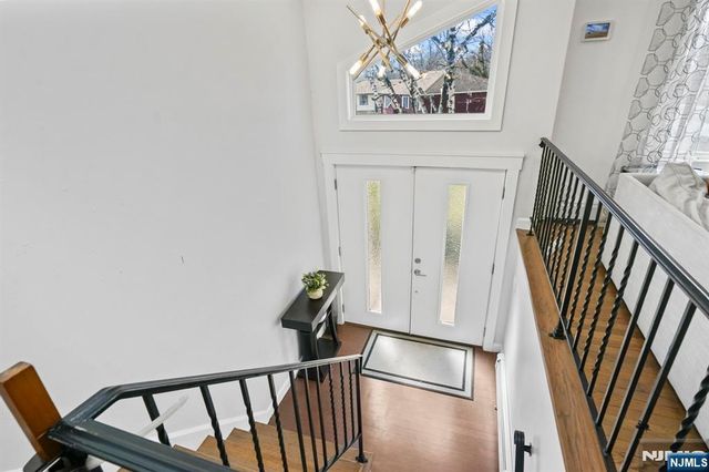 15 Wanda Court, Clifton, NJ 07014