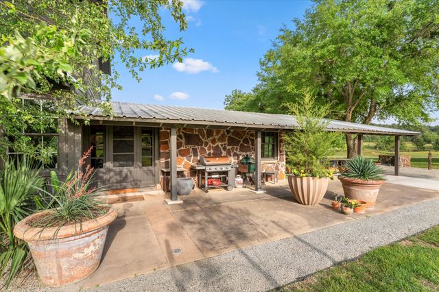 6114 HWY 37 Highway, Mount Vernon, TX 75494