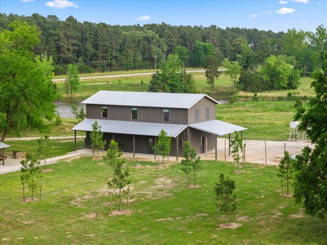 6114 HWY 37 Highway, Mount Vernon, TX 75494