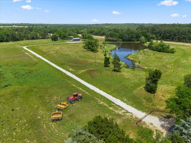 6114 HWY 37 Highway, Mount Vernon, TX 75494